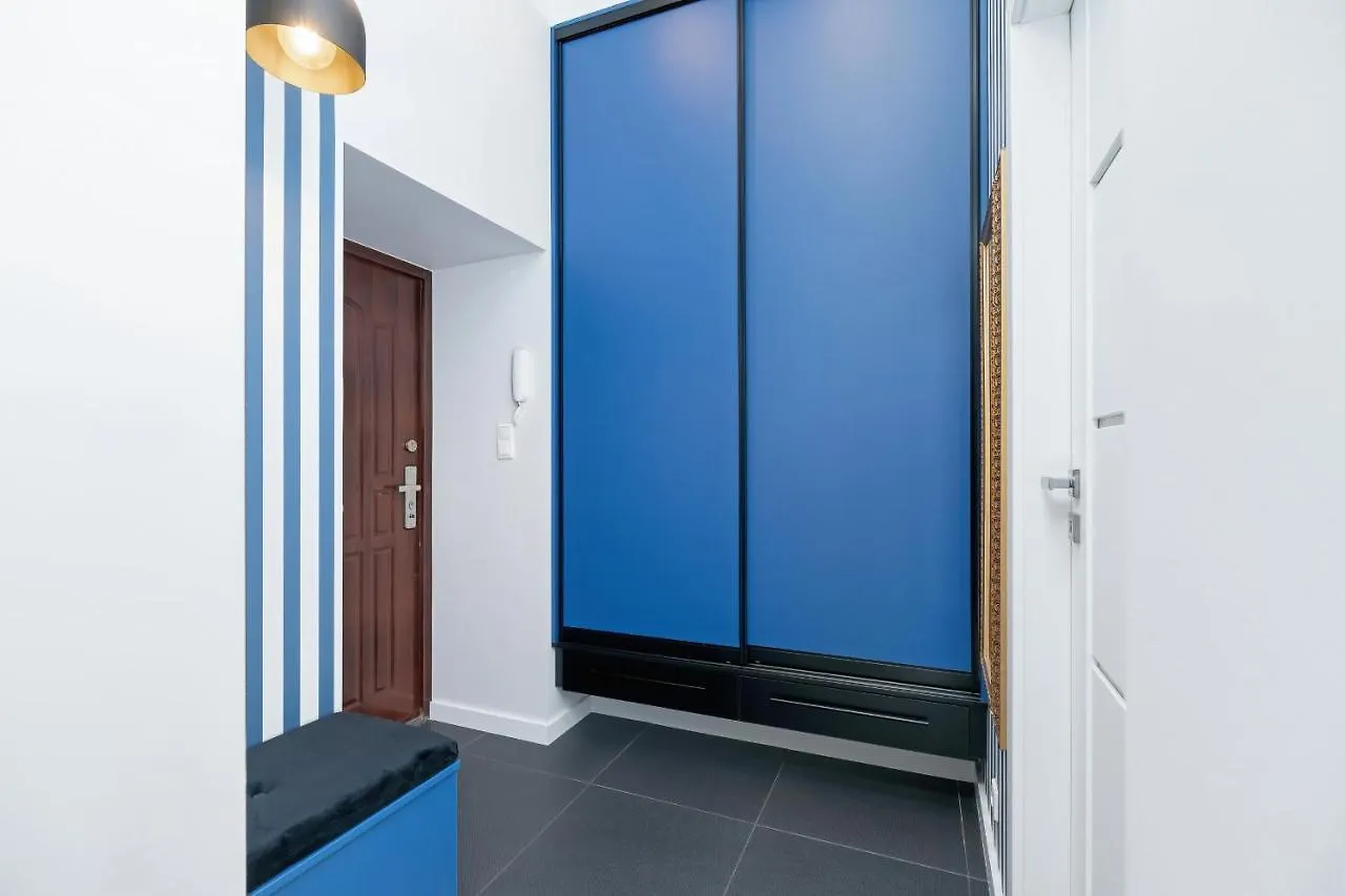 Sweet Family Apartment Chodkiewicza Rondo Grzegorzeckie By Noclegi Renters Krakow 0*,  Poland