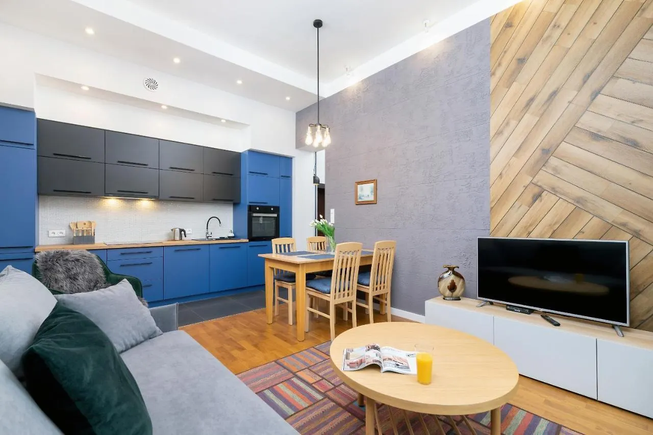 Sweet Family Apartment Chodkiewicza Rondo Grzegorzeckie By Noclegi Renters Cracovia 0*,  Polonia